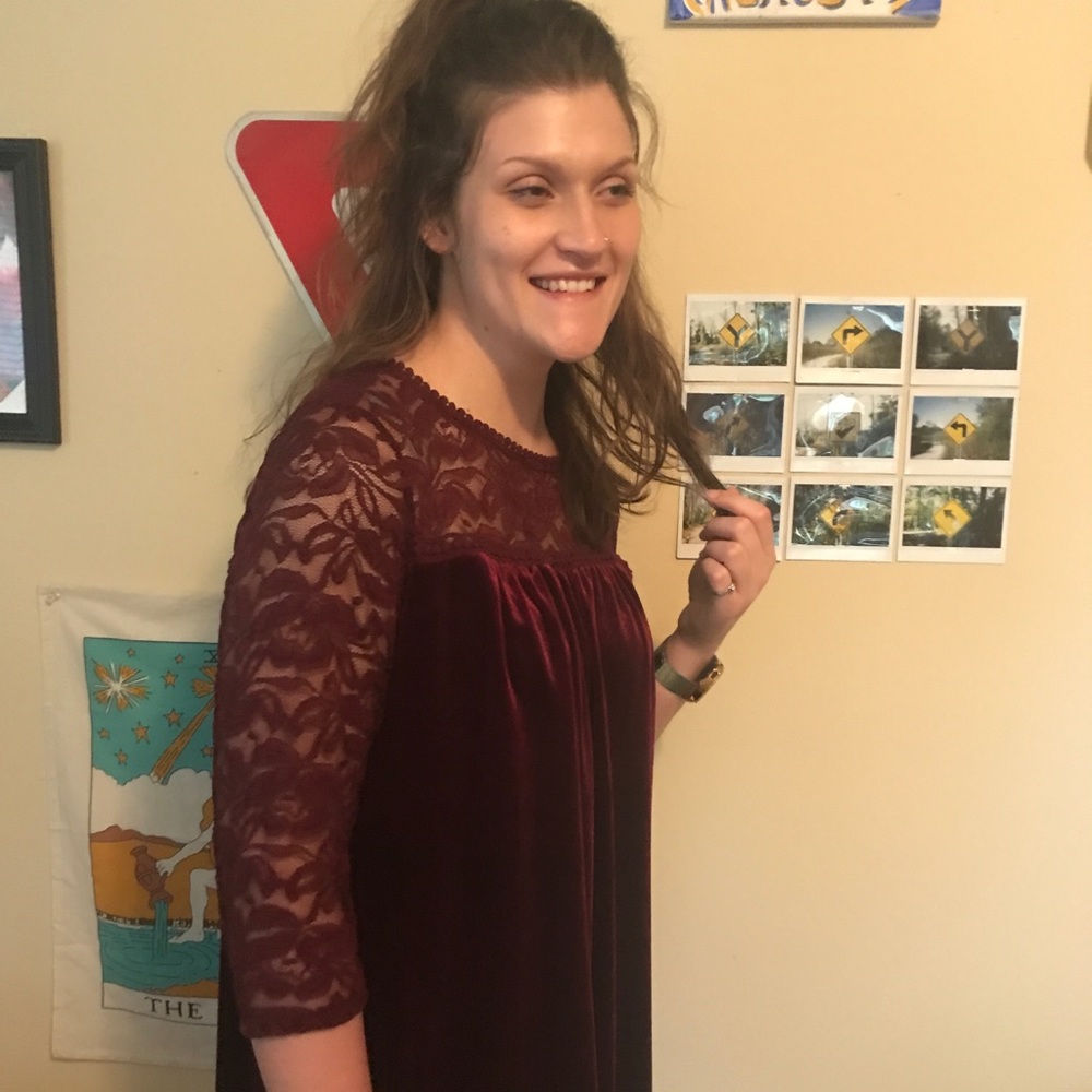 Velvet maroon dress - Picture 2 of 2